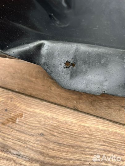 Подкрылок задний левый Nissan Terrano D10 H4M 438