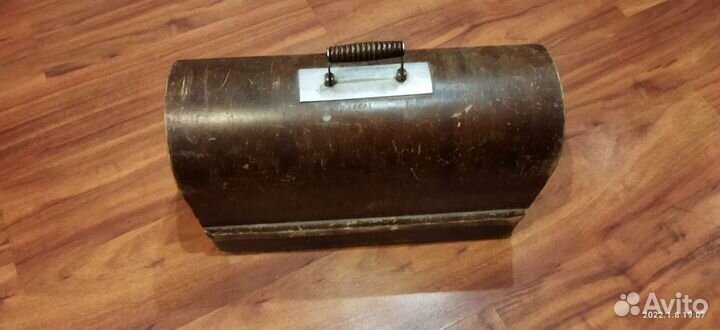 Швейная машинка сингер