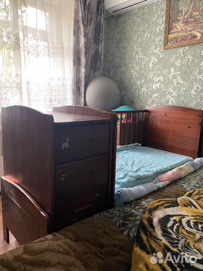 Детская кроватка трансформер с маятником