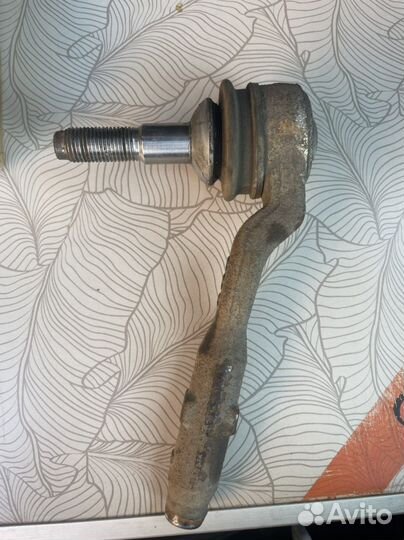 Рулевой наконечник BMW 520i f10