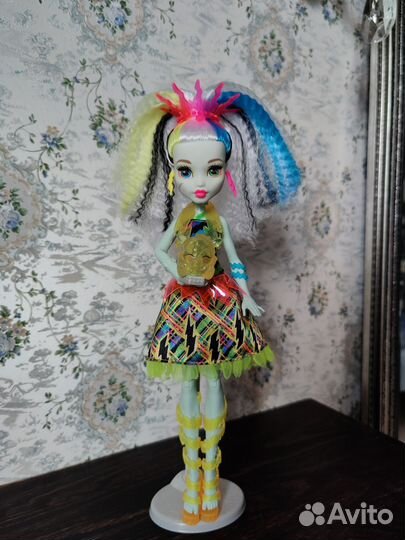 Кукла Monster High Фрэнки Штейн Под напряжением