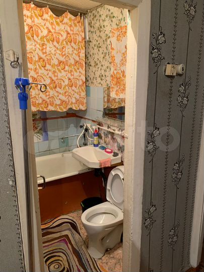 3-к. квартира, 60 м², 1/2 эт.