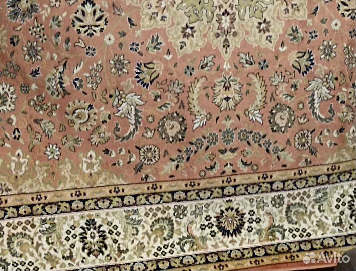 Шелковый ковер