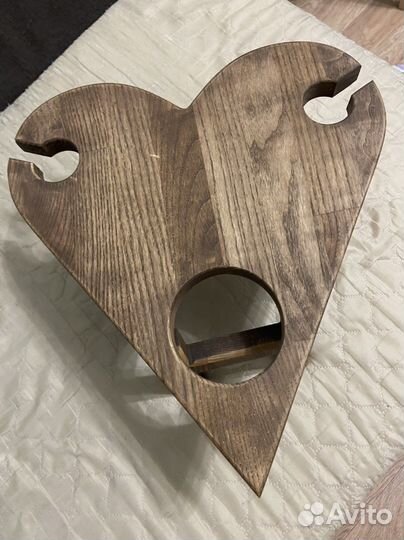 Деревянный столик для сервировки