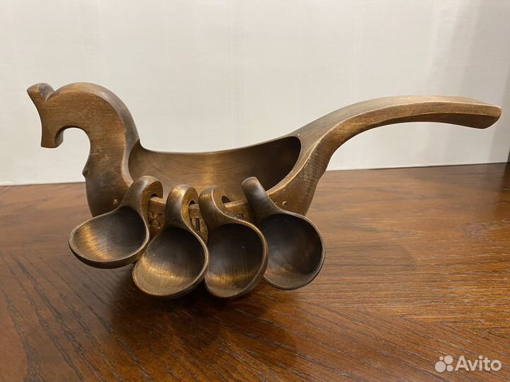 Соусница деревянная