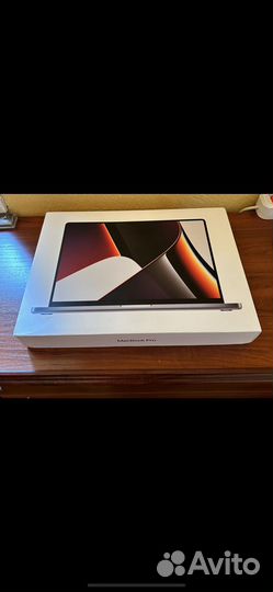 Apple macbook pro 16 m1 max