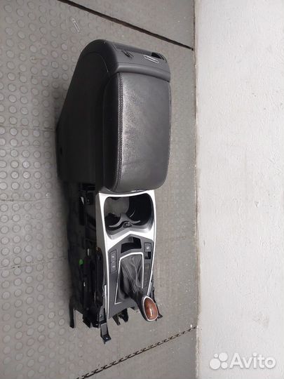 Кулиса кпп Cadillac SRX, 2013