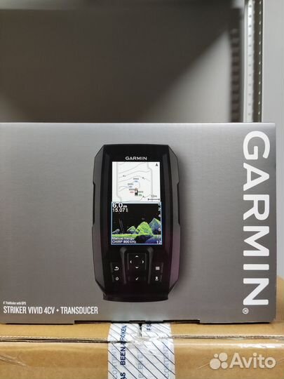 Эхолот Garmin Striker Vivid 4cv с датчиком GT 20