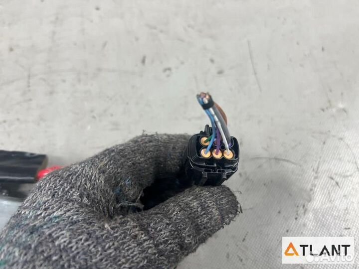 Стеклоподъемник передний правый nissan march