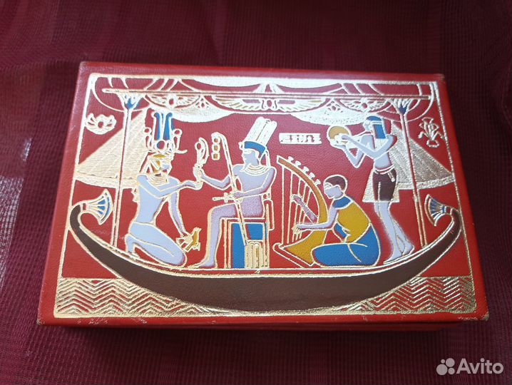 2 набора пасьянсных карт, футляр для карт