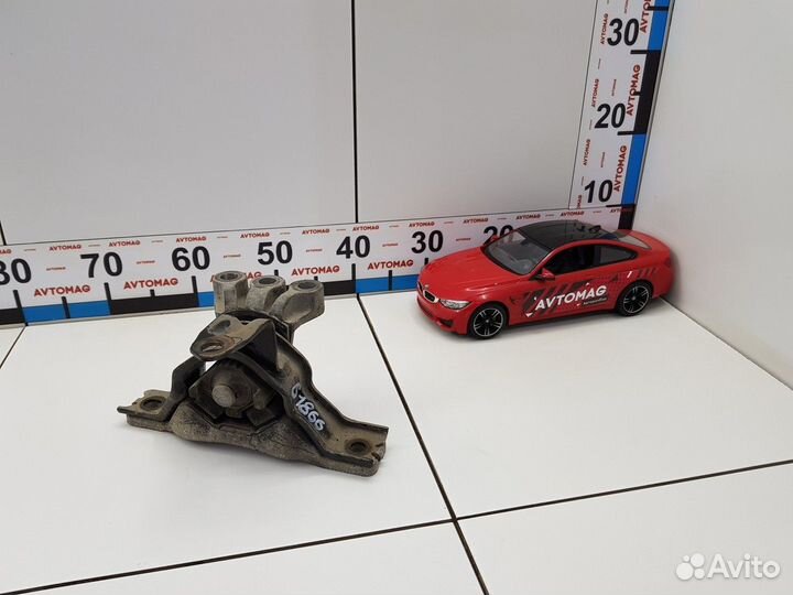 Опора двигателя правая (Opel Antara)