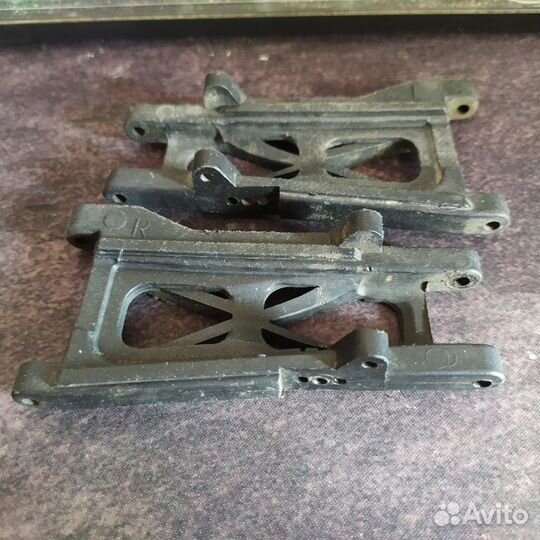 Traxxas slash 2wd задние рычаги сток