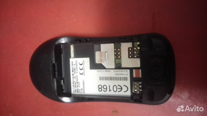 Продам нерабочую моторолу с155