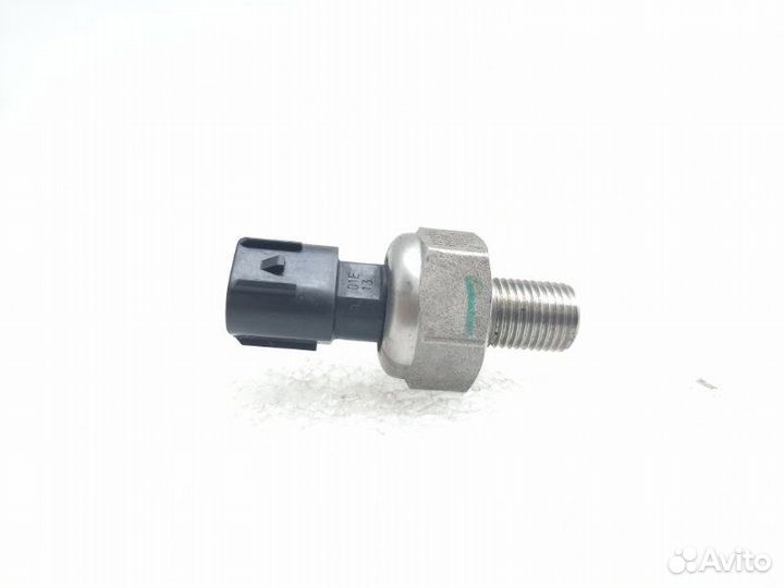 Датчик давления топлива Toyota Noah AZR60 2.0 1AZ