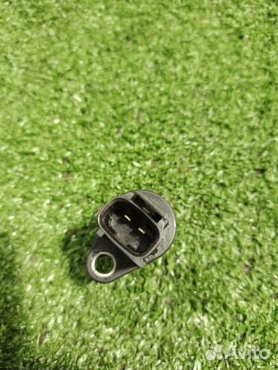 Датчик положения распредвала Toyota Camry седан