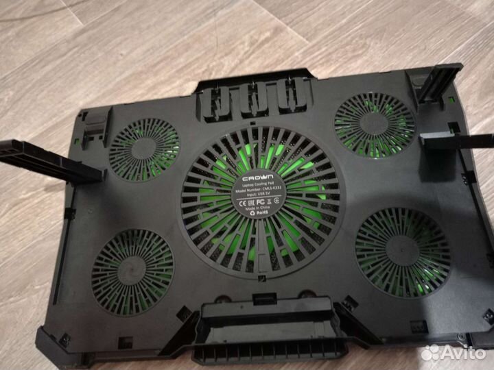 Подставка с охлаждением