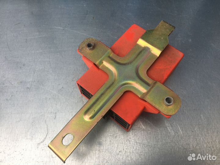 Блок иммобилайзера Митсубиси Каризма