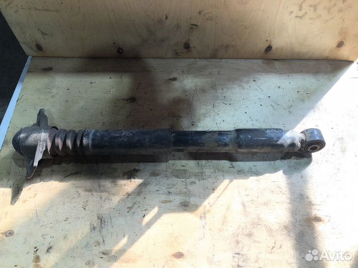 Амортизатор Audi A3 8PA cbzb 2004 / Skoda Octavia