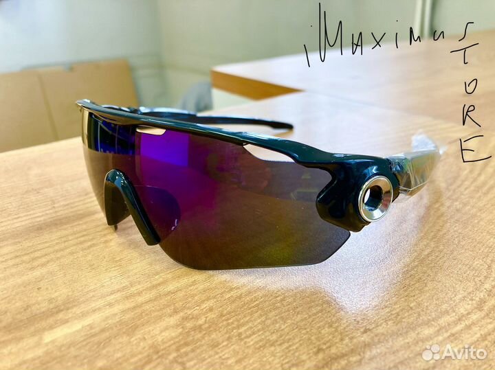 Спортивные солнцезащитные очки чёрные