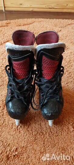 Хоккейные коньки bauer