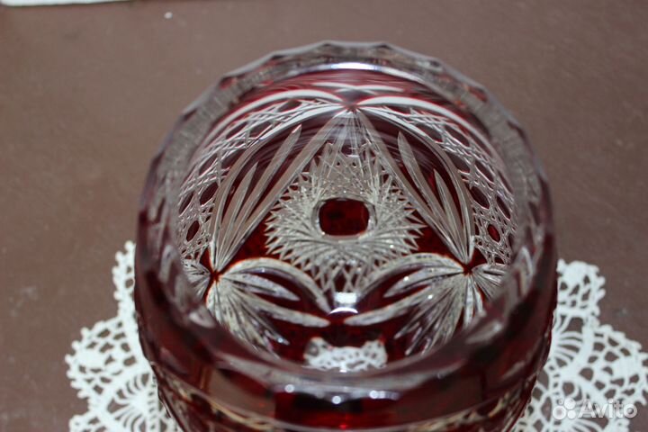 Ваза для цветов хрустальная