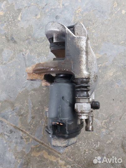 Суппорт тормозной задний правый Mercedes Gl 500