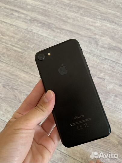 iPhone 7, 32 ГБ