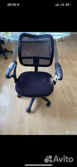 Компьютерное кресло офисное