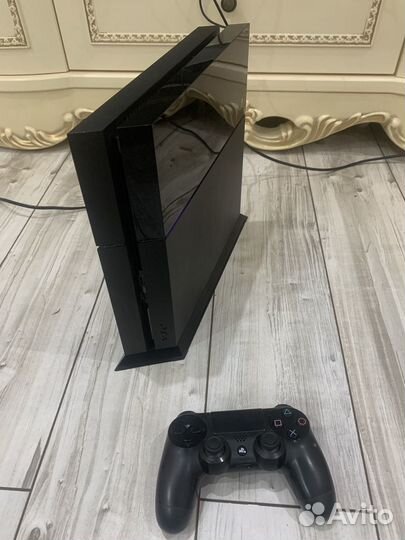 Игровая приставка ps4 с играми