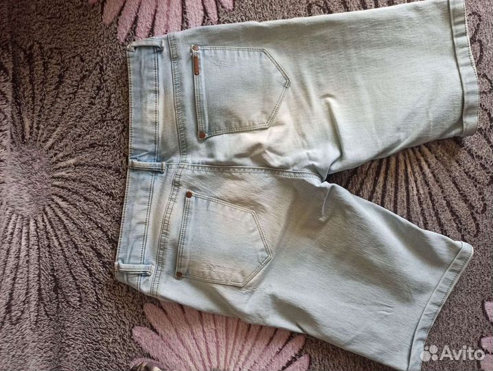 Джинсовые шорты