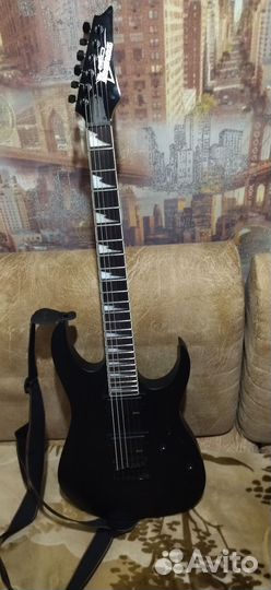 Электро гитара ibanez; Усилитель Marshall mG 15