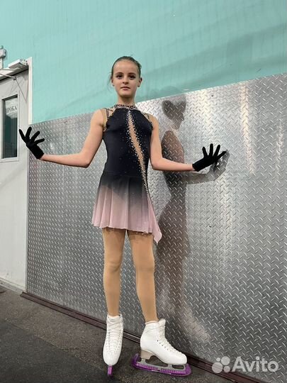 Платье для выступления для фигурного катания