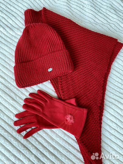 Вязаный зимний комплект