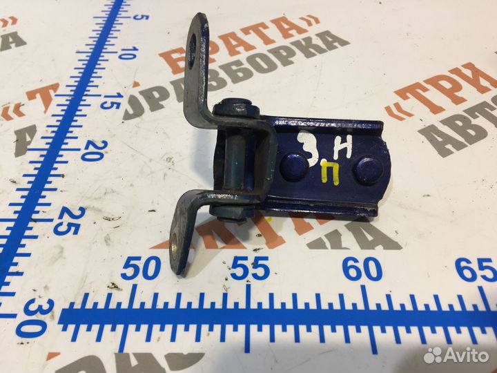 Тойота Петля двери задней правой (нижняя) Прав