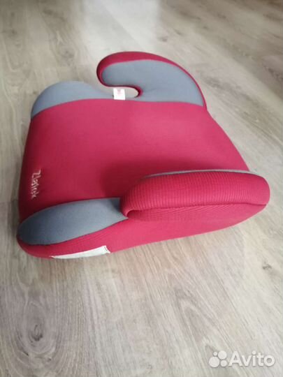 Детский бустер автомобильный