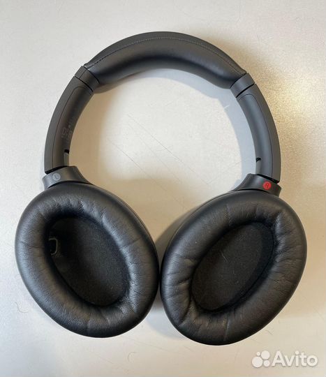 Наушники Sony WH-1000XM4