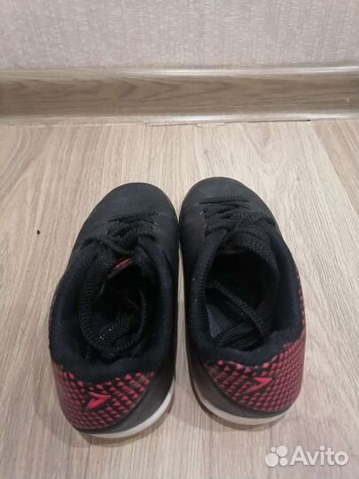 Футзалки Demix