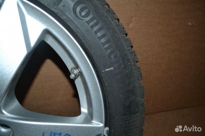 Диски R17 с зимними шинами 225 50 17
