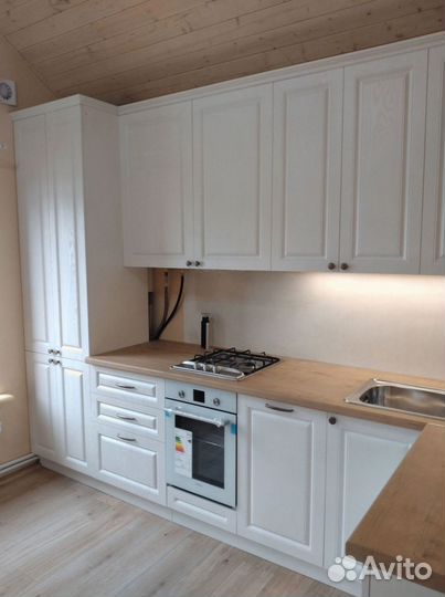 Кухня.Кухонный гарнитур.Кухня с антресолями.Кухня