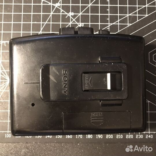 Кассетный плеер sony walkman с радио wm-fx403