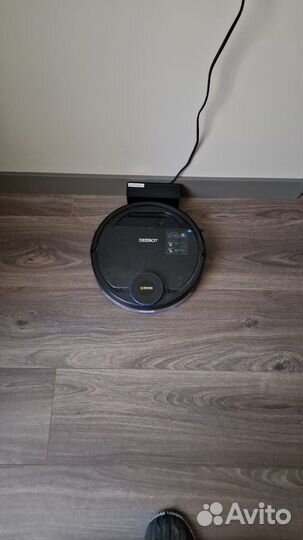 Робот пылесос deebot