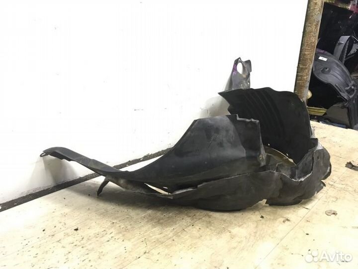 Подкрылок передний правый Mazda 6 GG 2006