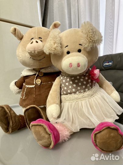 Пара мягких игрушек
