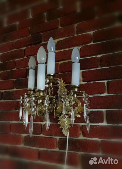 Старинный светильник (бронза)