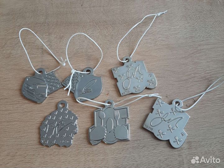 Игрушки из киндер сюрприза брелки. Цена от 30