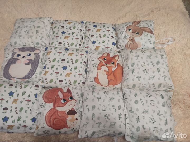 Детская кроватка с маятником и ящиком