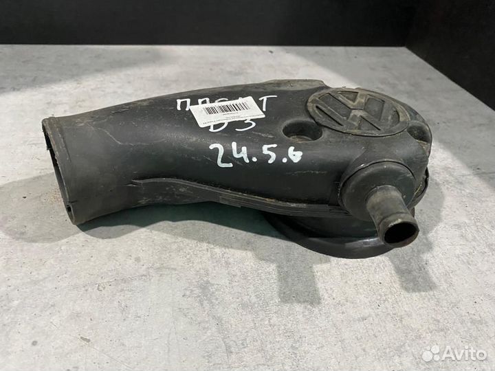Воздуховод моновпрыска VW Passat B3