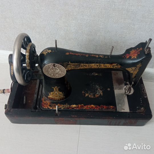 Швейная машинка zinger антикварная