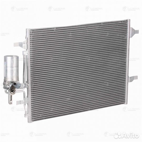 Радиатор кондиционера Вольво XC70 07