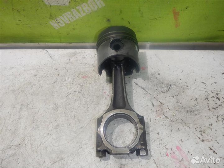 Поршень с шатуном Ауди 80 90 Б3